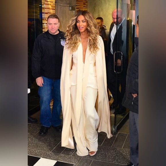 NWT CIARA JUAN CARLOS OBANDO Avalon Crepe Floor Length Cape - Picture 2 of 11